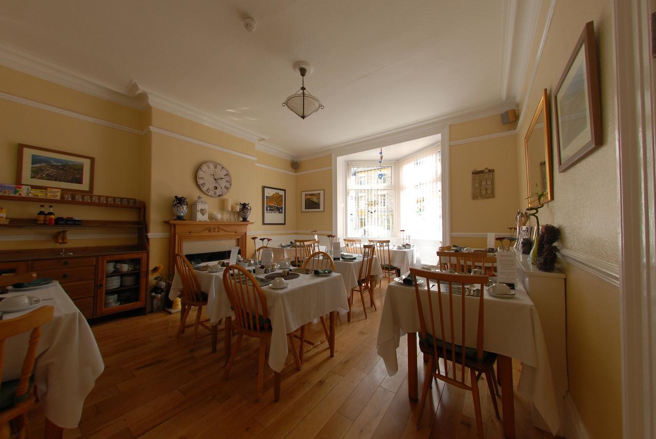 Chiltern Guest House Whitby Bagian luar foto